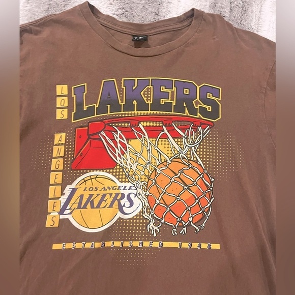 NBA Ultra Game Los Angeles Lakers Tee Brown with 80s Style Logo Size M - Picture 2 of 4
